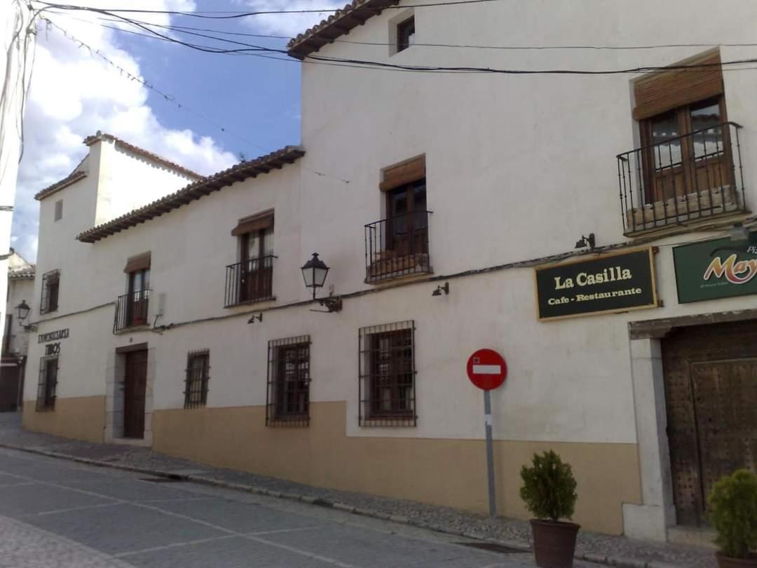 Casas Recuero Apartment Chinchon Bagian luar foto